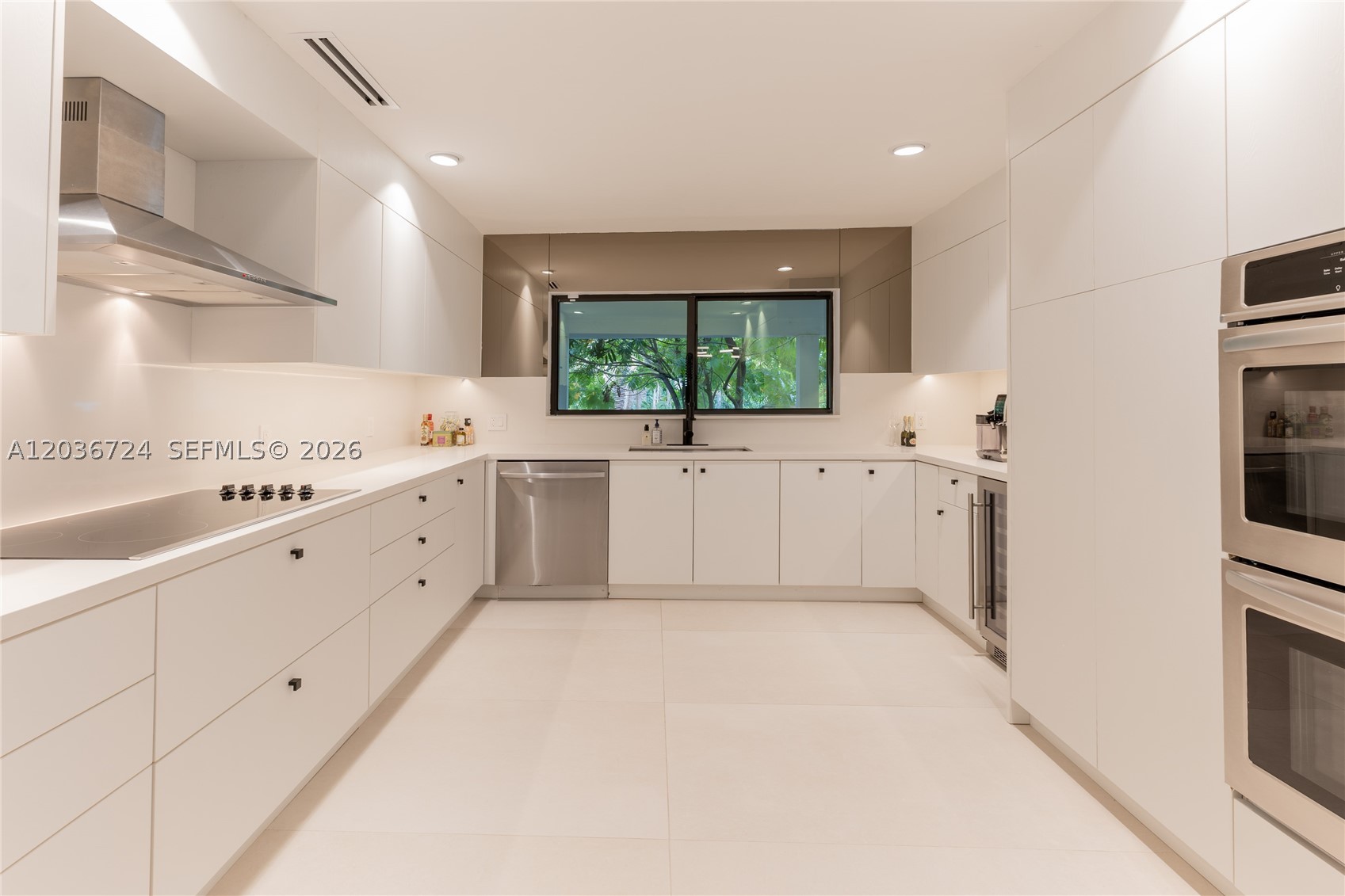 SALVADOR ESTATES - Residential Lease