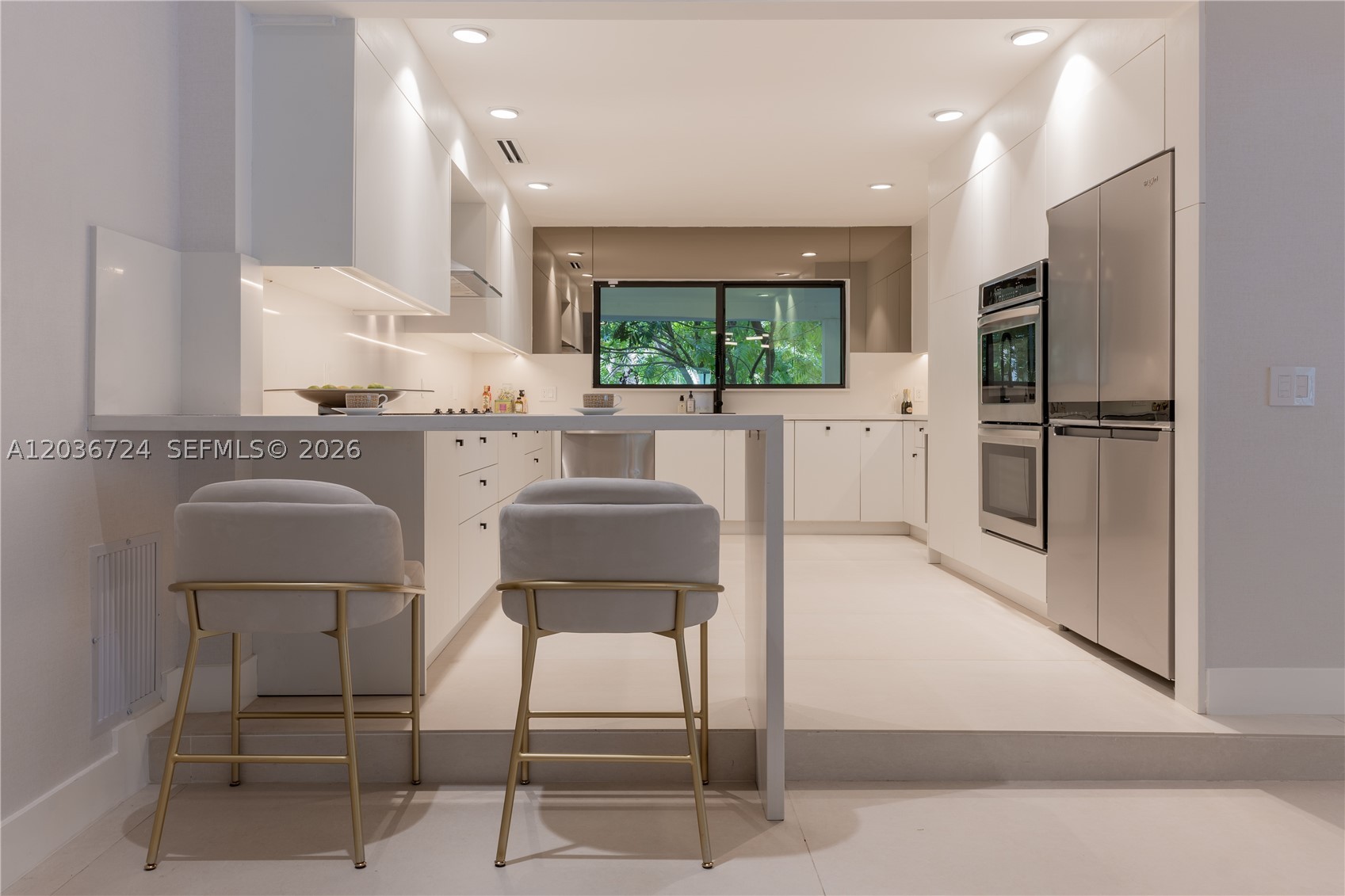 SALVADOR ESTATES - Residential Lease