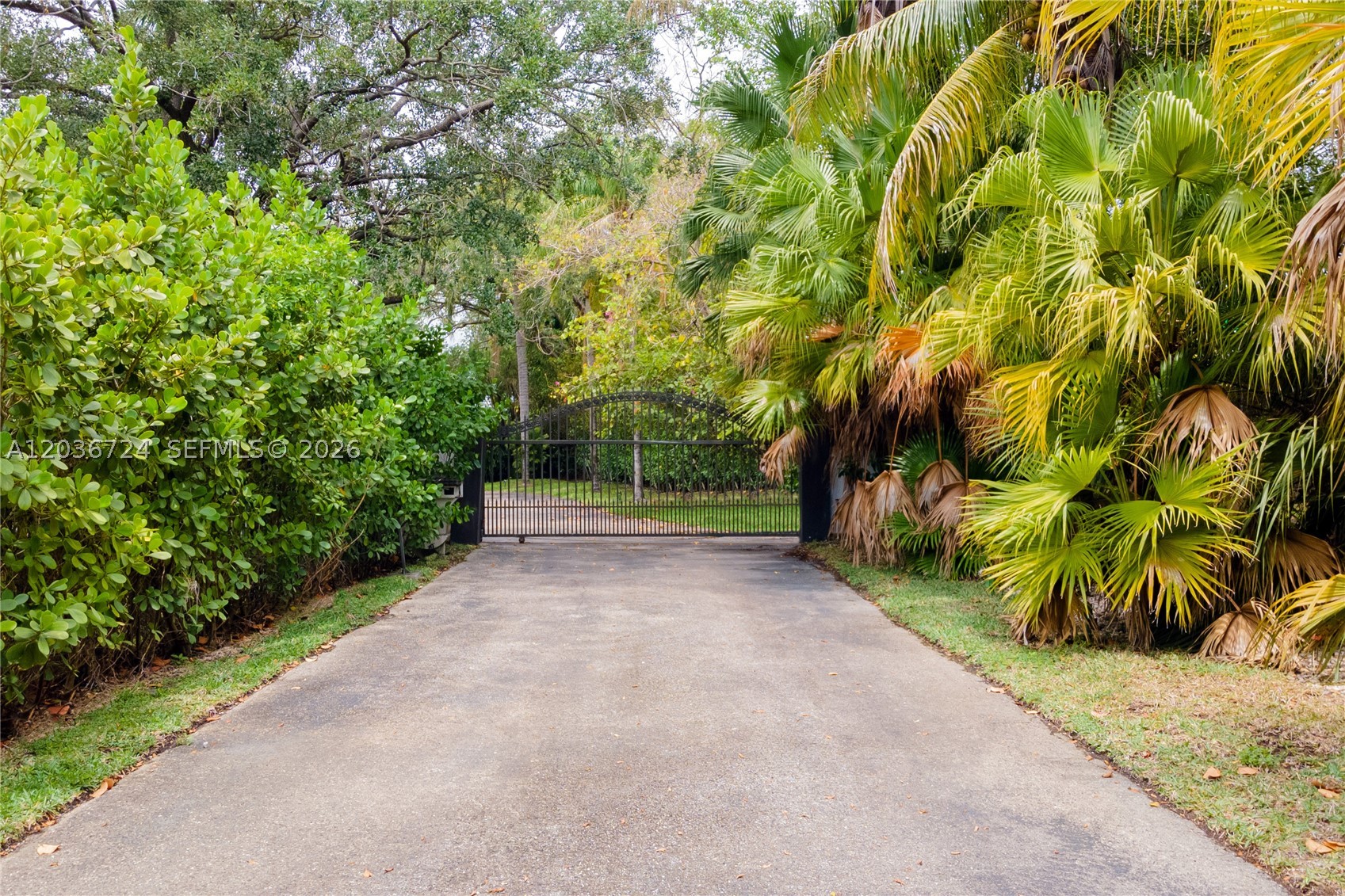 SALVADOR ESTATES - Residential Lease