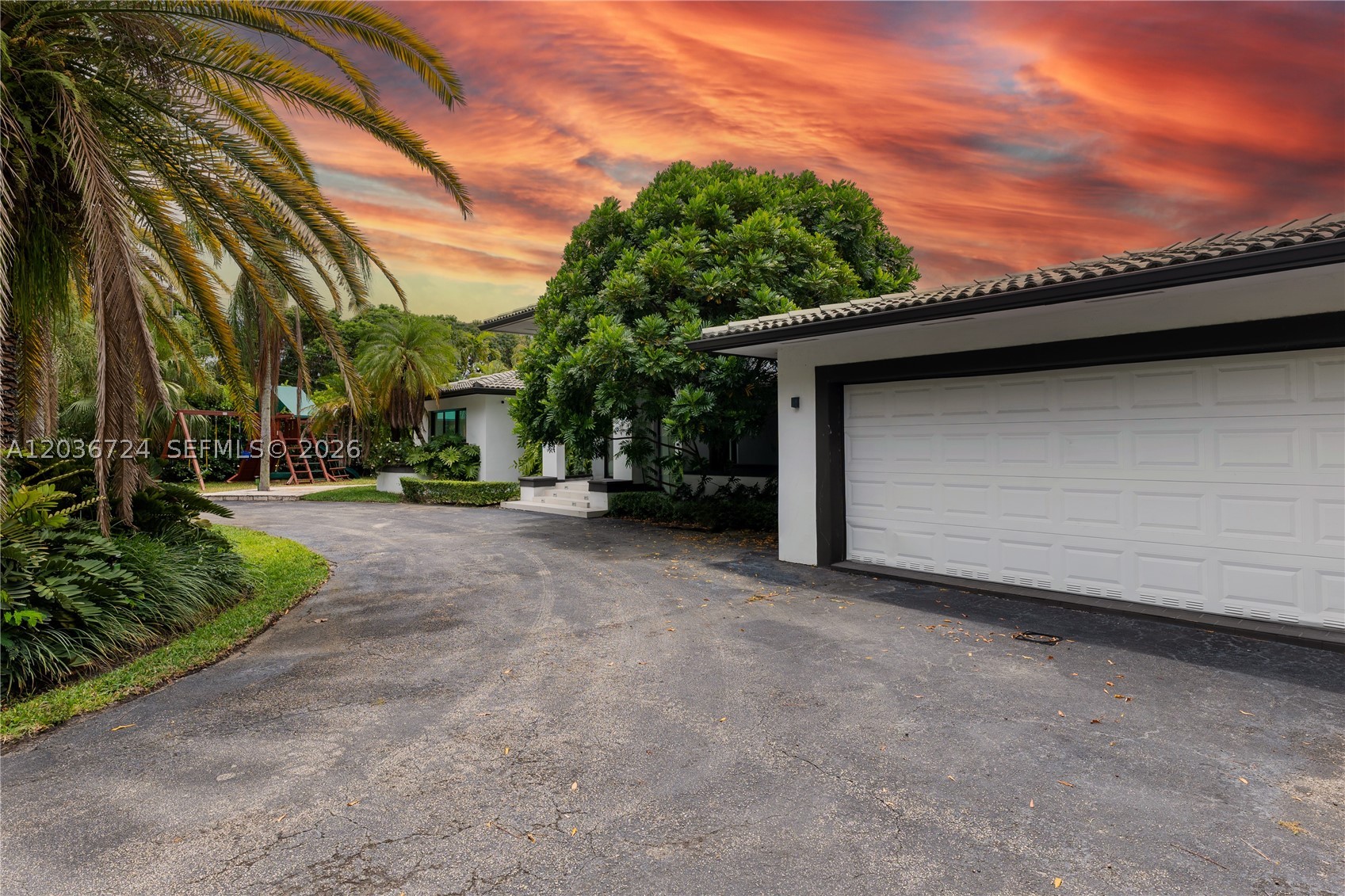SALVADOR ESTATES - Residential Lease