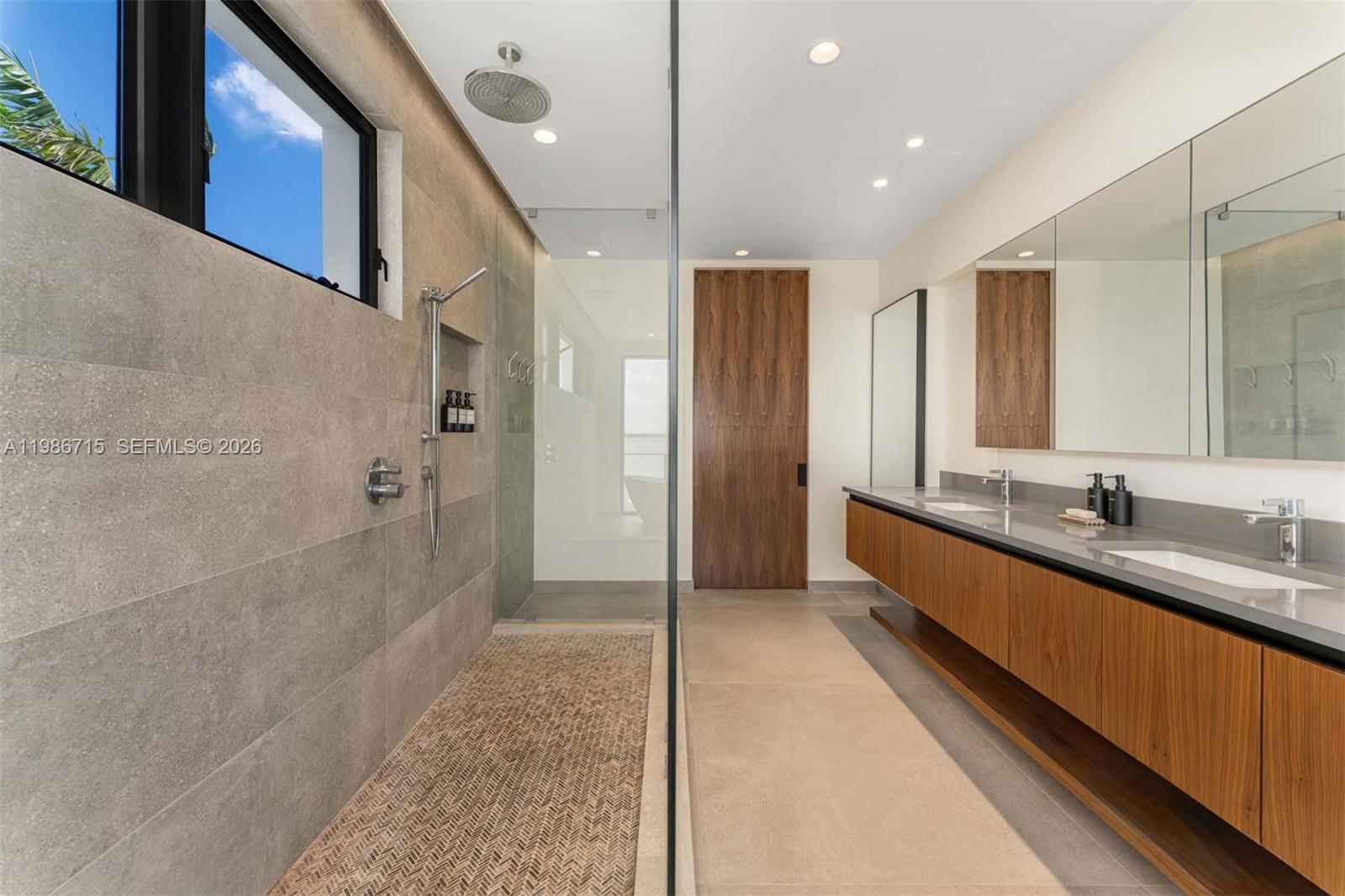 STILLWRIGHT POINT NO 1 - Residential