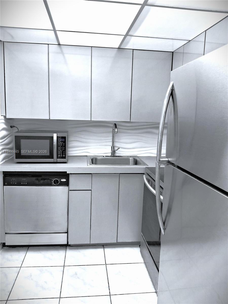 AVILA CONDO - Residential
