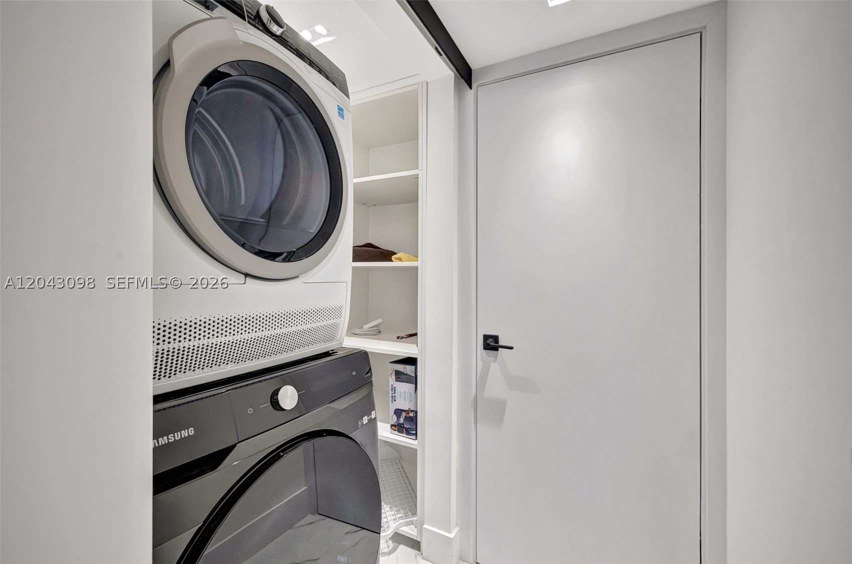 AQUARIUS CONDO - Residential