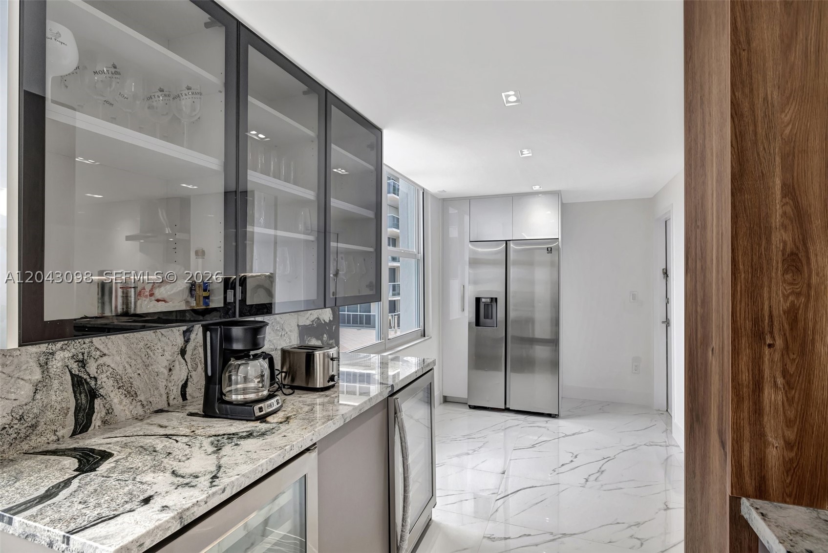 AQUARIUS CONDO - Residential