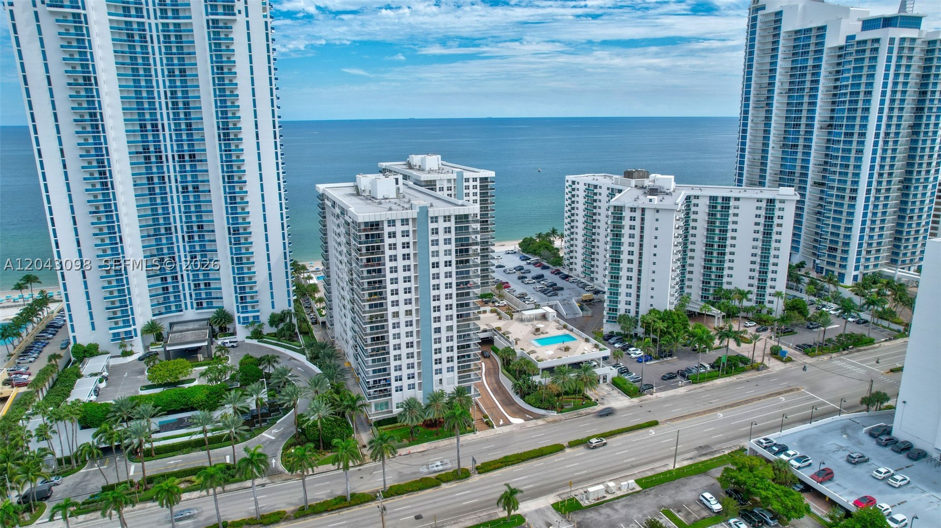 AQUARIUS CONDO - Residential