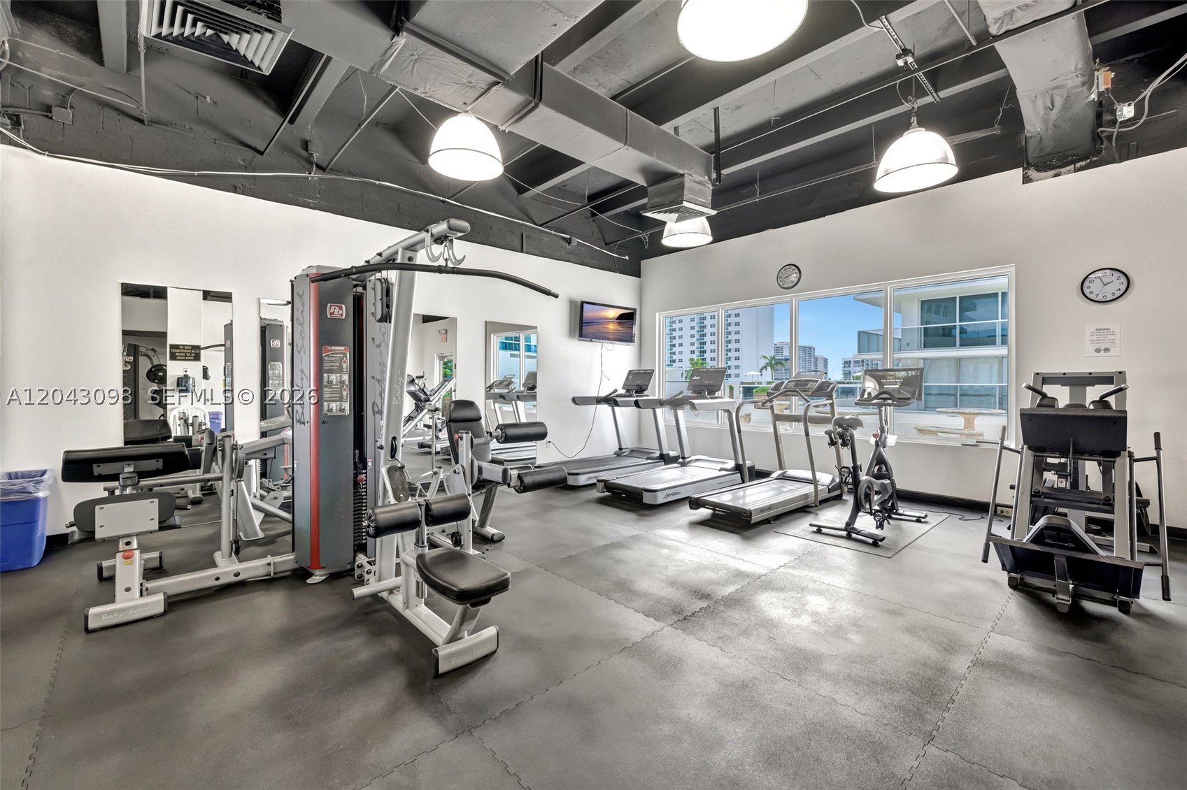 AQUARIUS CONDO - Residential