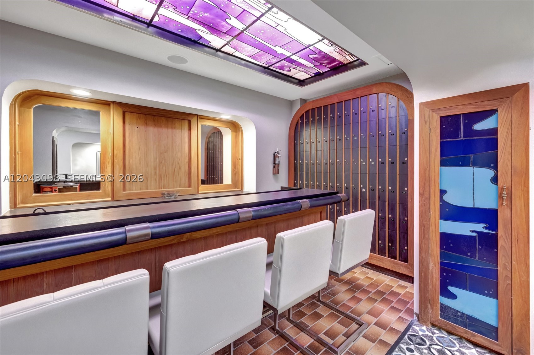 AQUARIUS CONDO - Residential