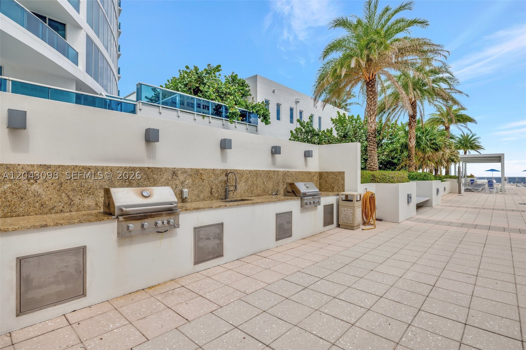 AQUARIUS CONDO - Residential