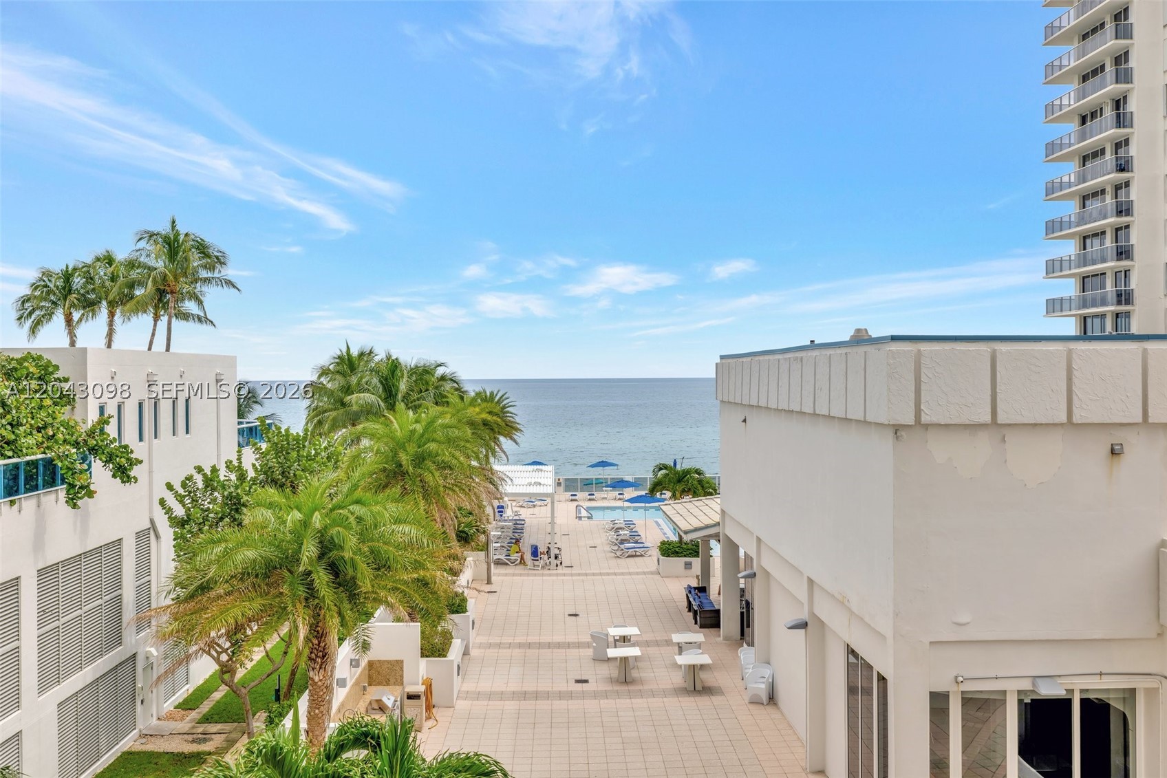 AQUARIUS CONDO - Residential