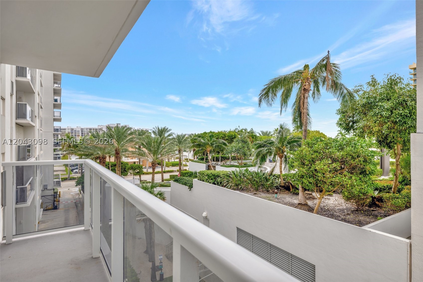 AQUARIUS CONDO - Residential