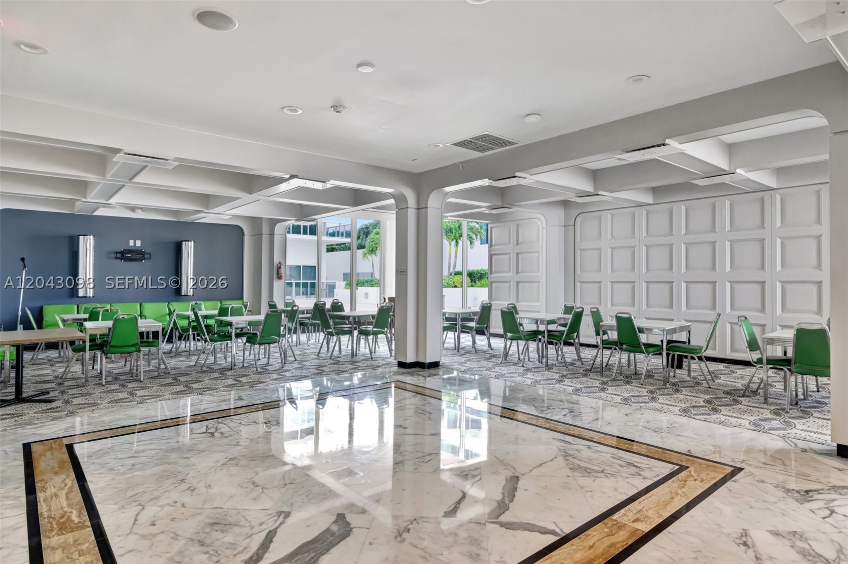AQUARIUS CONDO - Residential