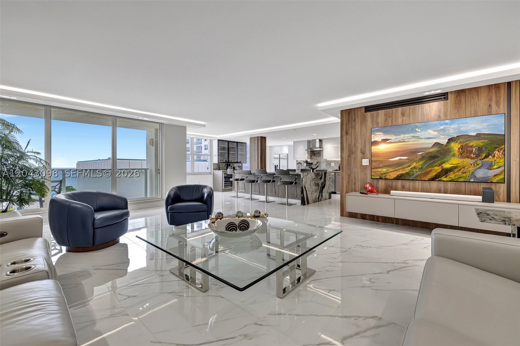 AQUARIUS CONDO - Residential