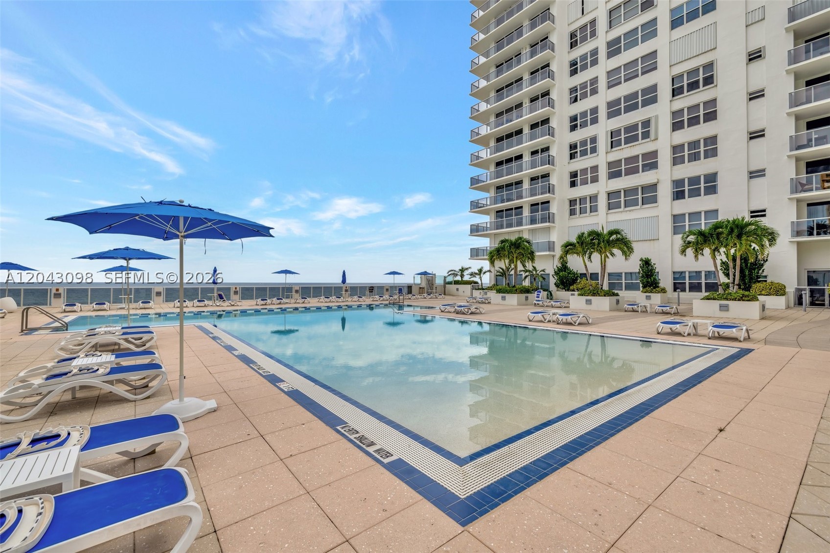 AQUARIUS CONDO - Residential