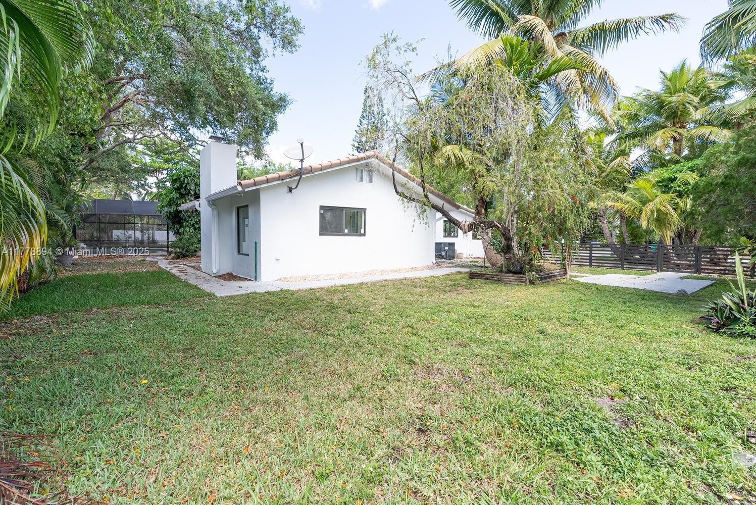 HARWOOD HEIGHTS - Residential Lease
