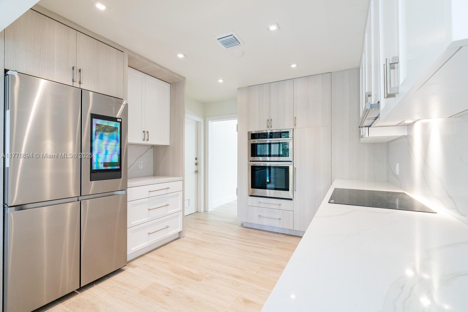 HARWOOD HEIGHTS - Residential Lease