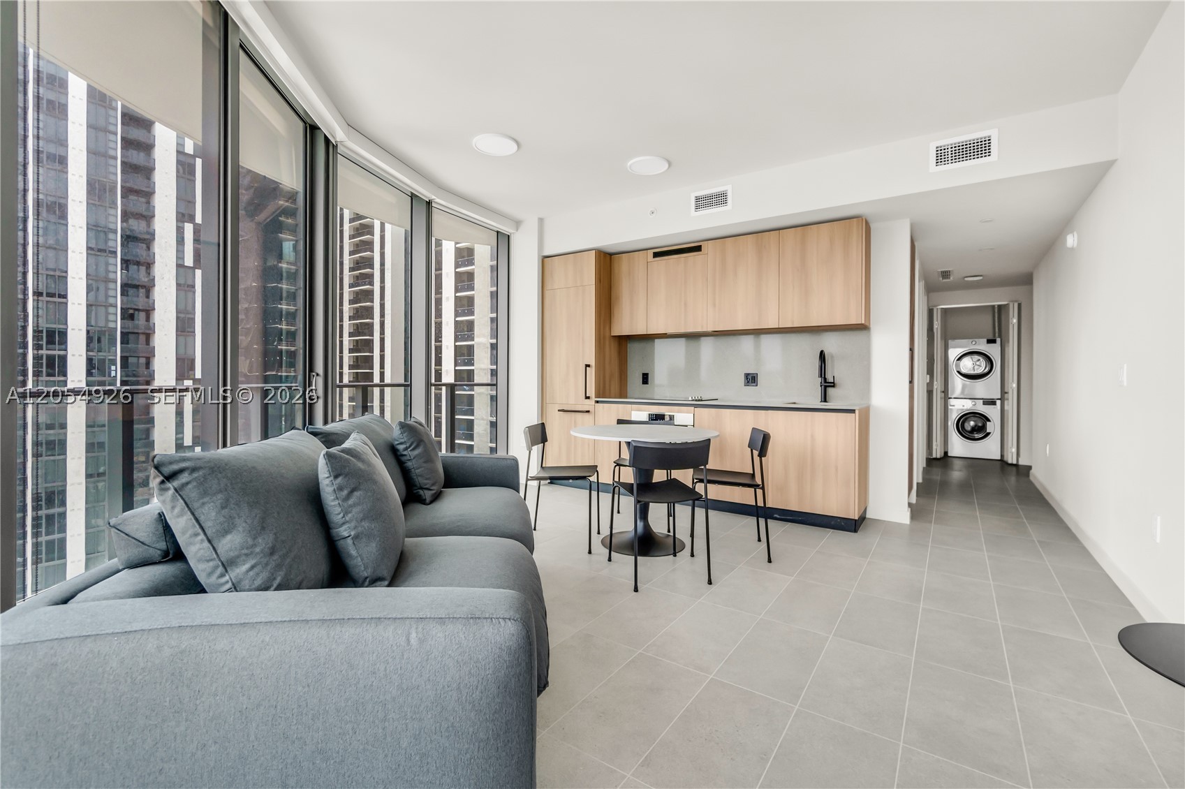 501 First Residence - Residential