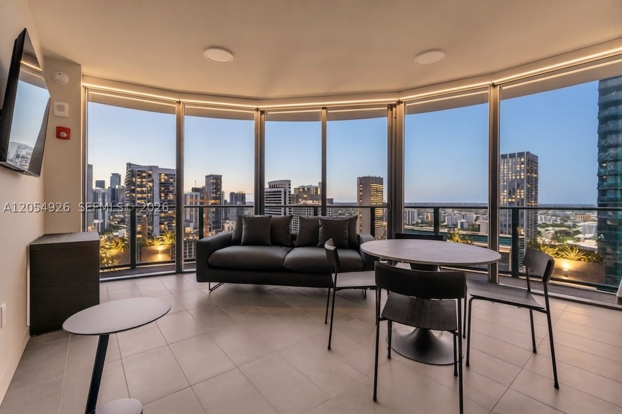 501 First Residence - Residential