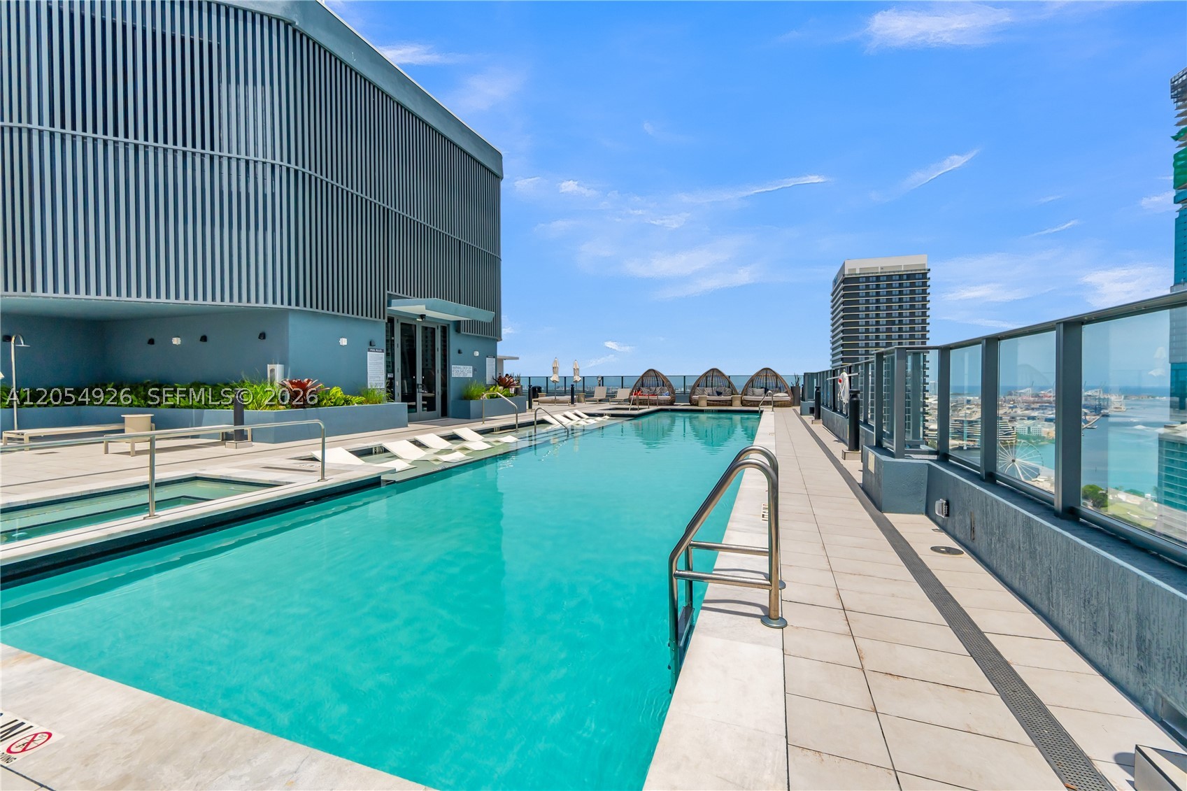 501 First Residence - Residential
