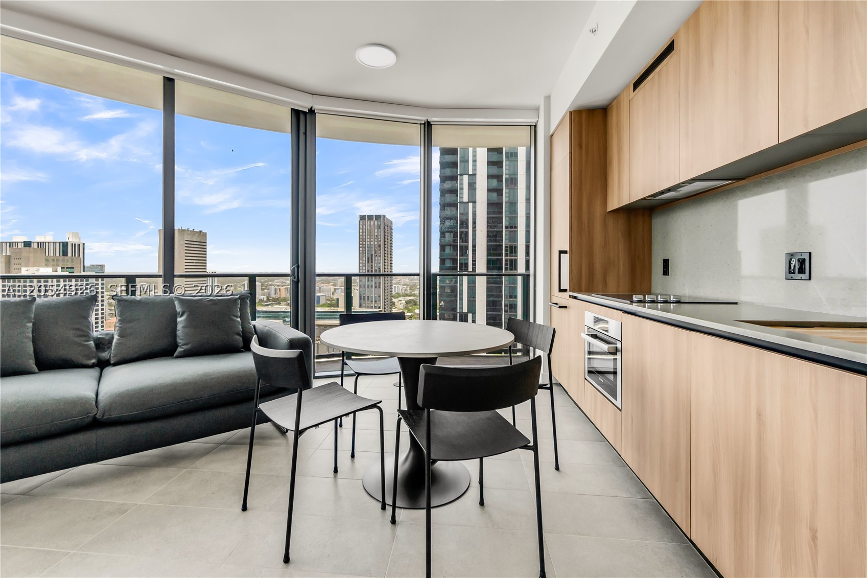 501 First Residence - Residential