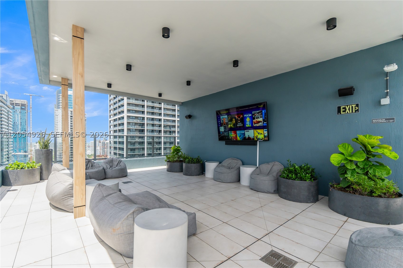 501 First Residence - Residential