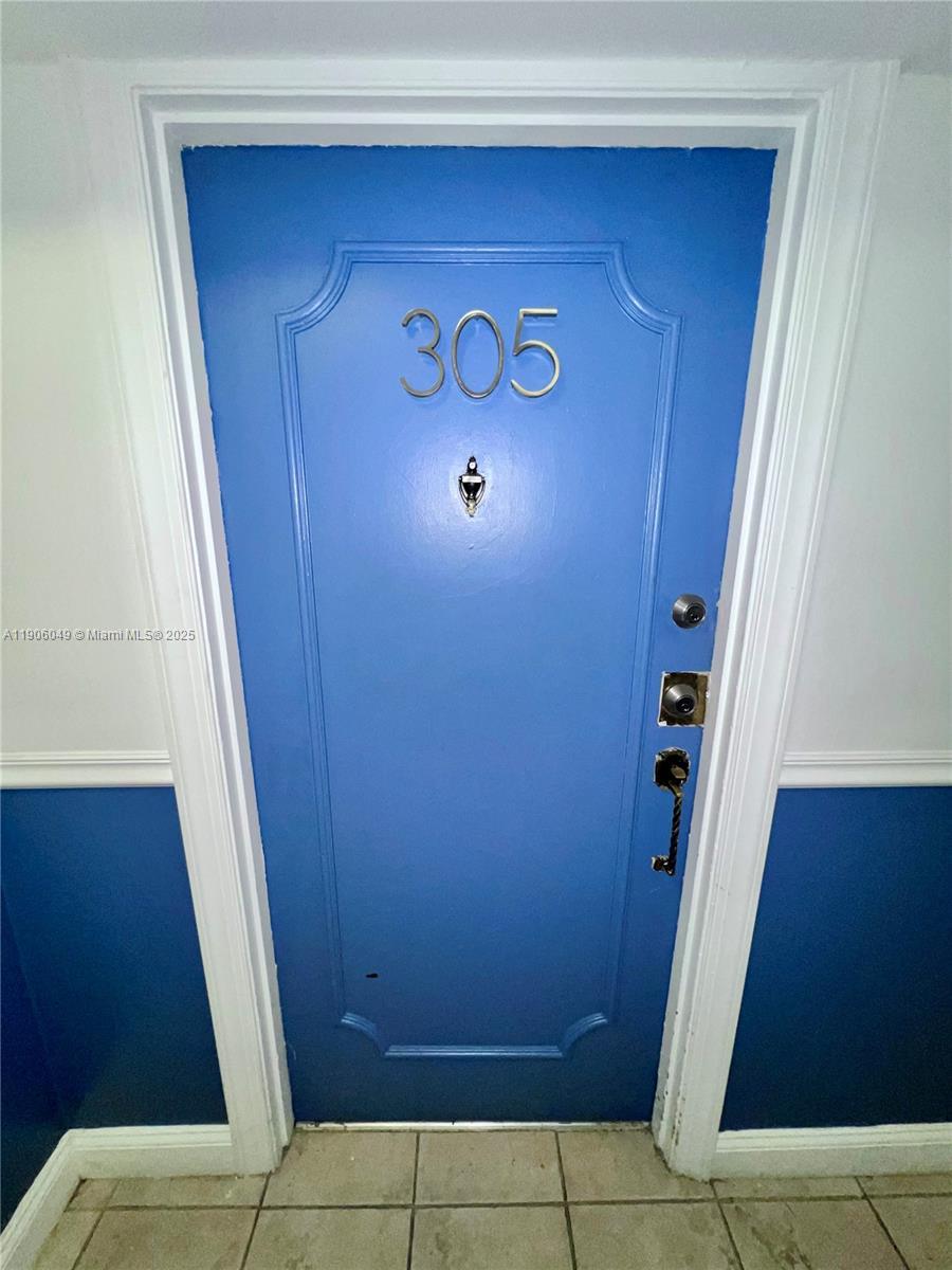 GOLD COAST CONDO - Residential