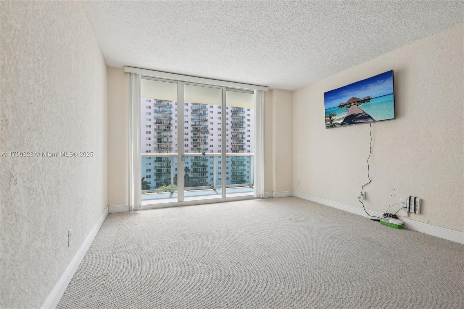 OCEANVIEW BUILDING A COND - Residential Lease