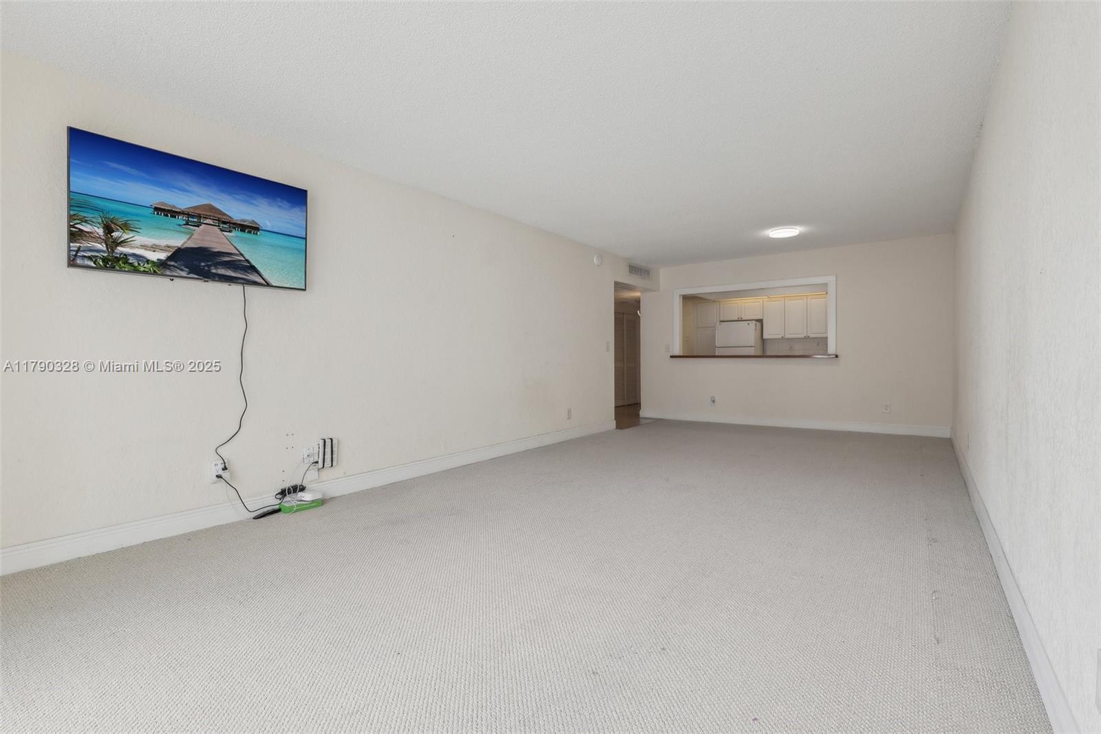 OCEANVIEW BUILDING A COND - Residential Lease
