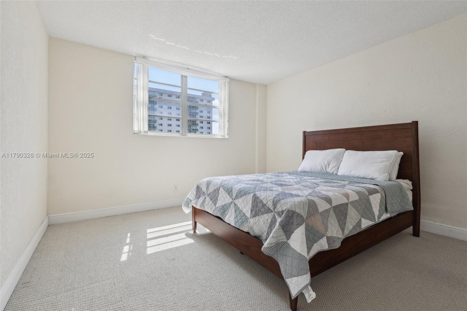 OCEANVIEW BUILDING A COND - Residential Lease