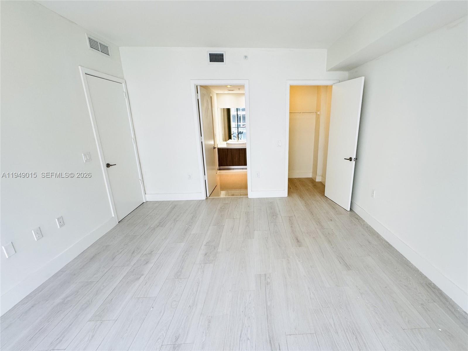 CASSA BRICKELL CONDO - Residential