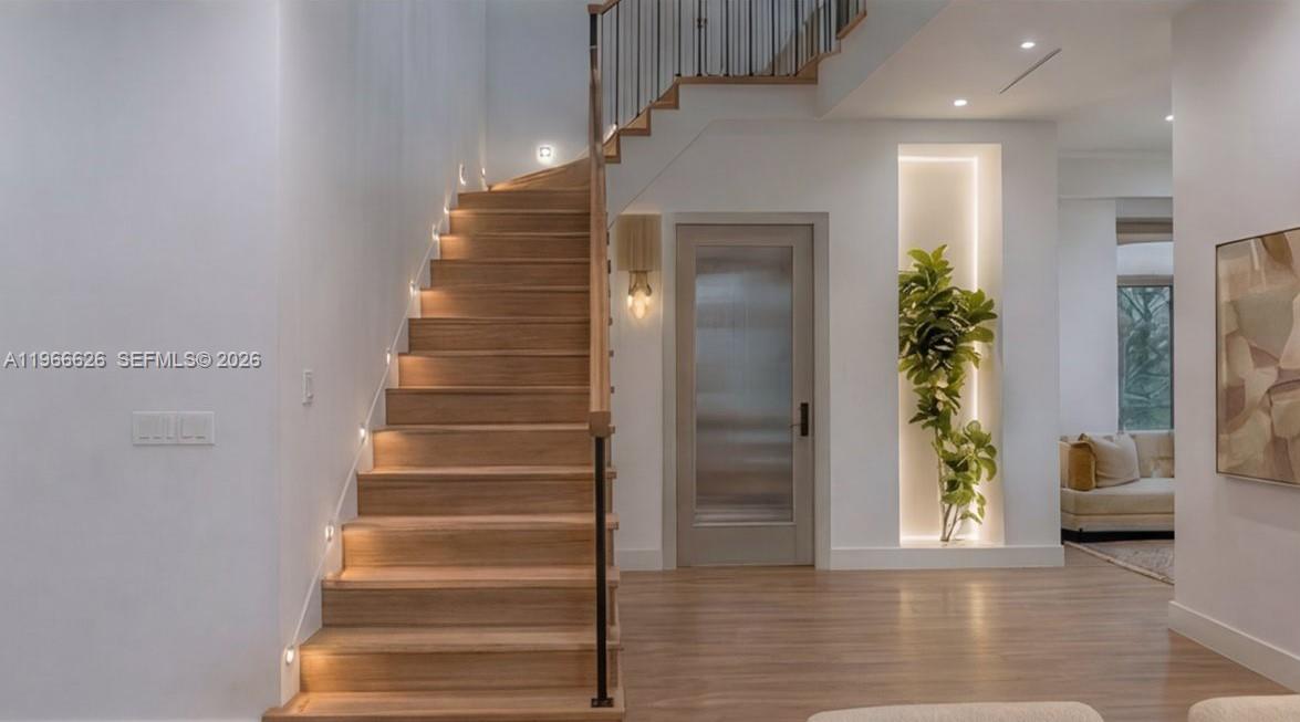 CORAL GABLES RIV SEC 6 - Residential