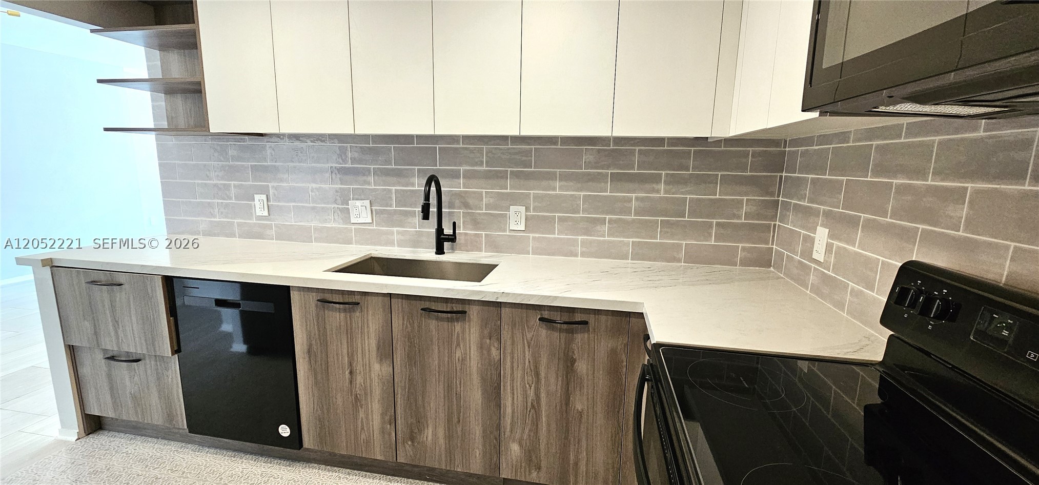 HEMISPHERES CONDO - Residential Lease