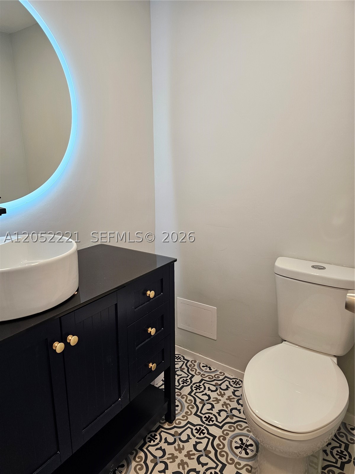 HEMISPHERES CONDO - Residential Lease