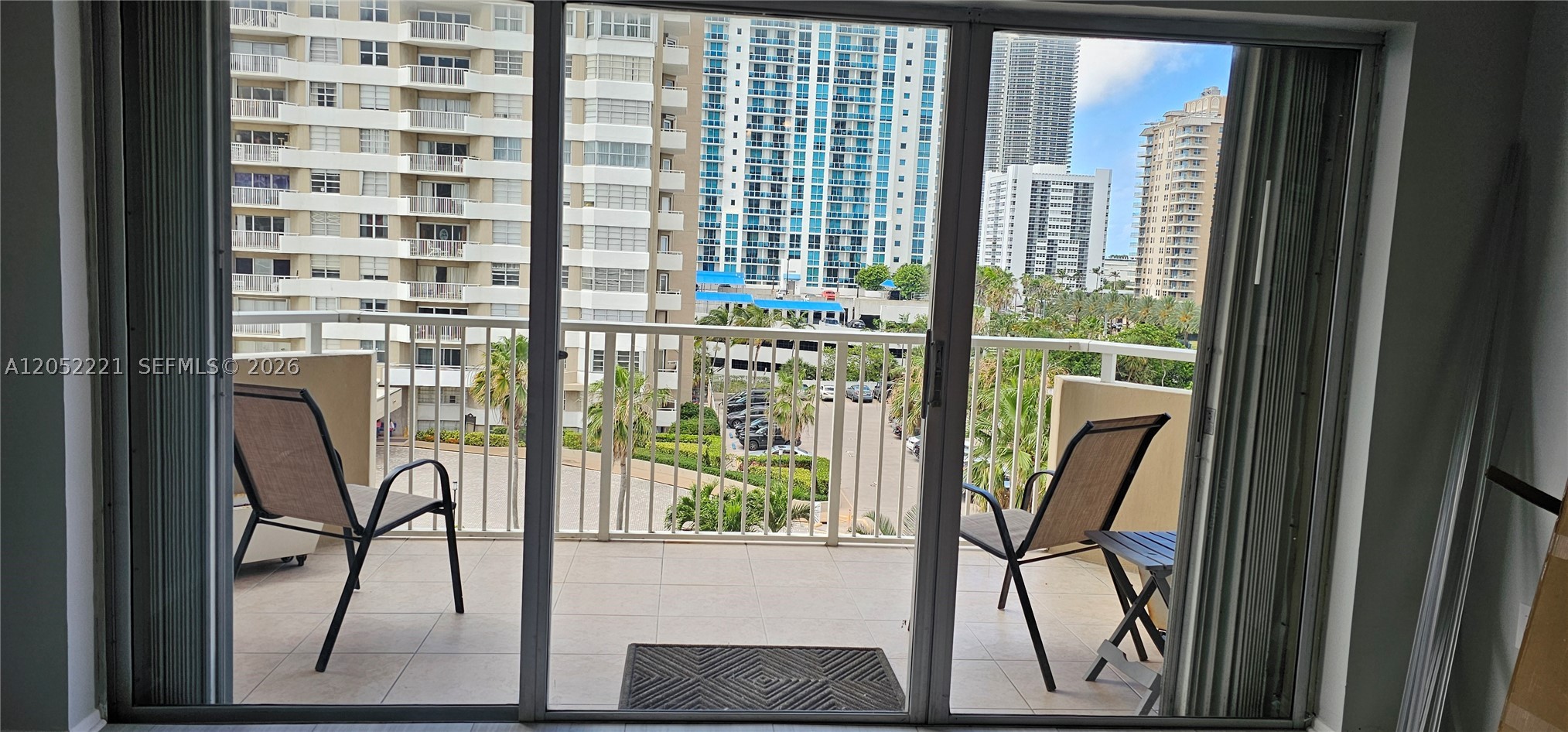 HEMISPHERES CONDO - Residential Lease