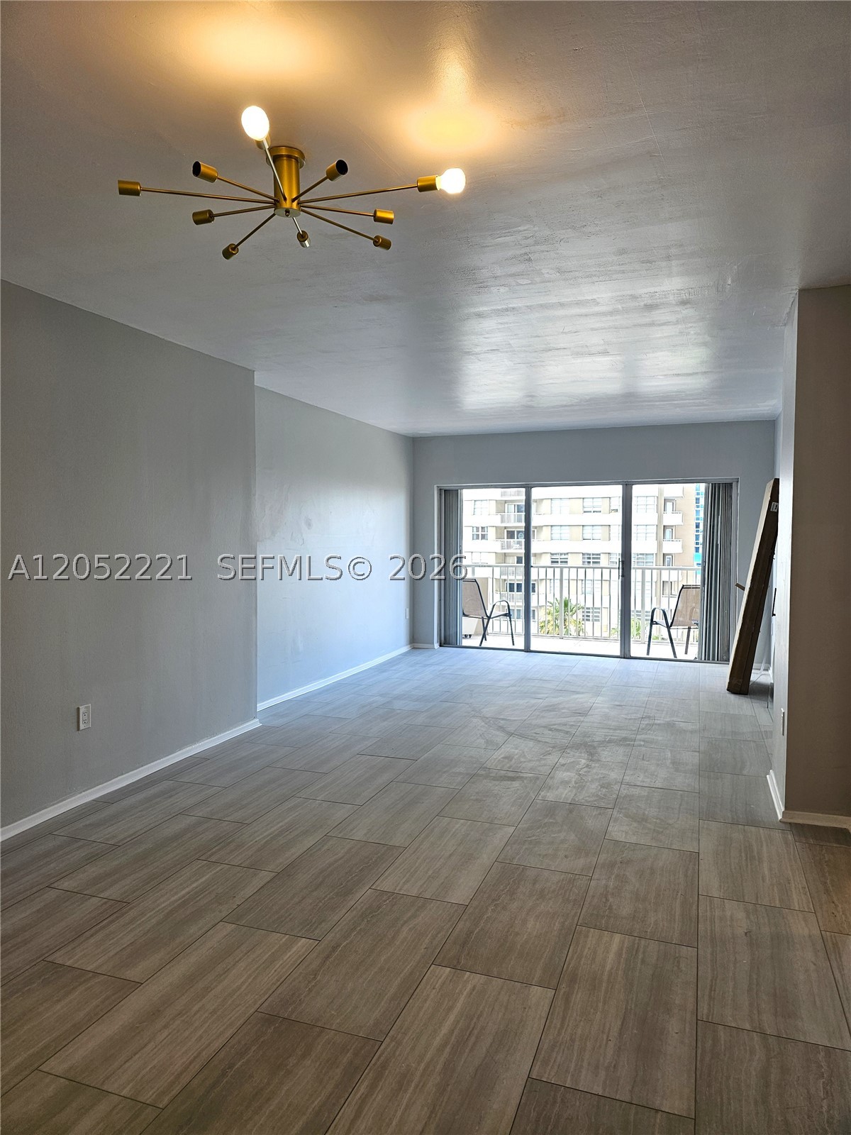 HEMISPHERES CONDO - Residential Lease