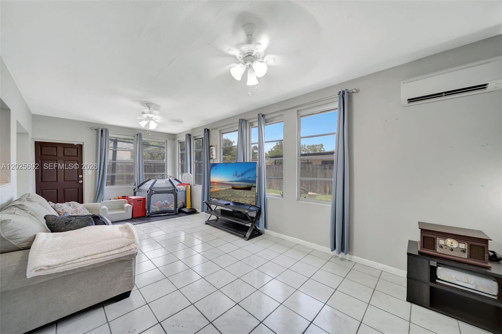 OAKLAND HILLS 5 SEC - Residential