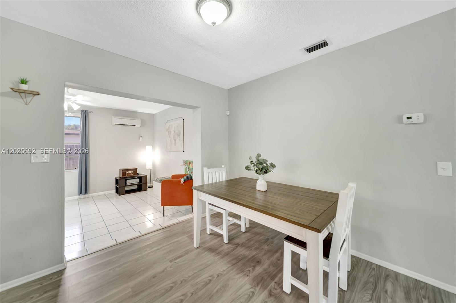 OAKLAND HILLS 5 SEC - Residential