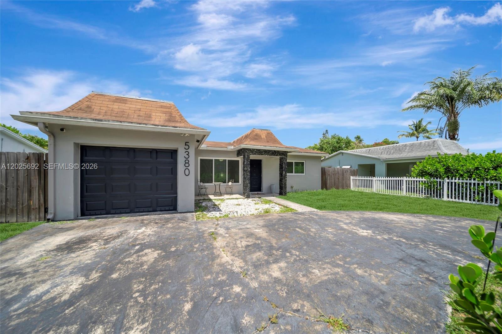 OAKLAND HILLS 5 SEC - Residential