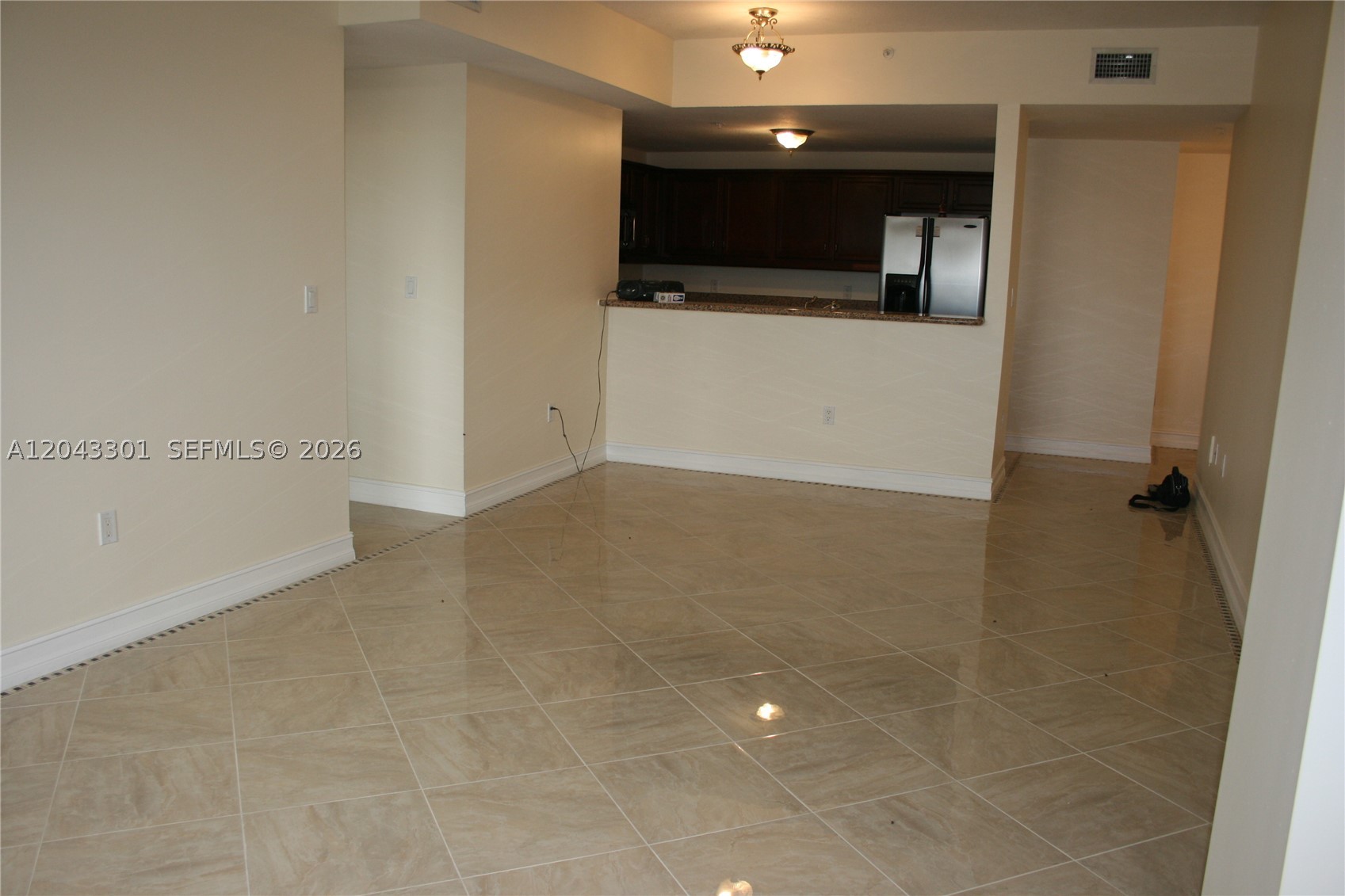 GRANADA GRAND CONDO - Residential Lease