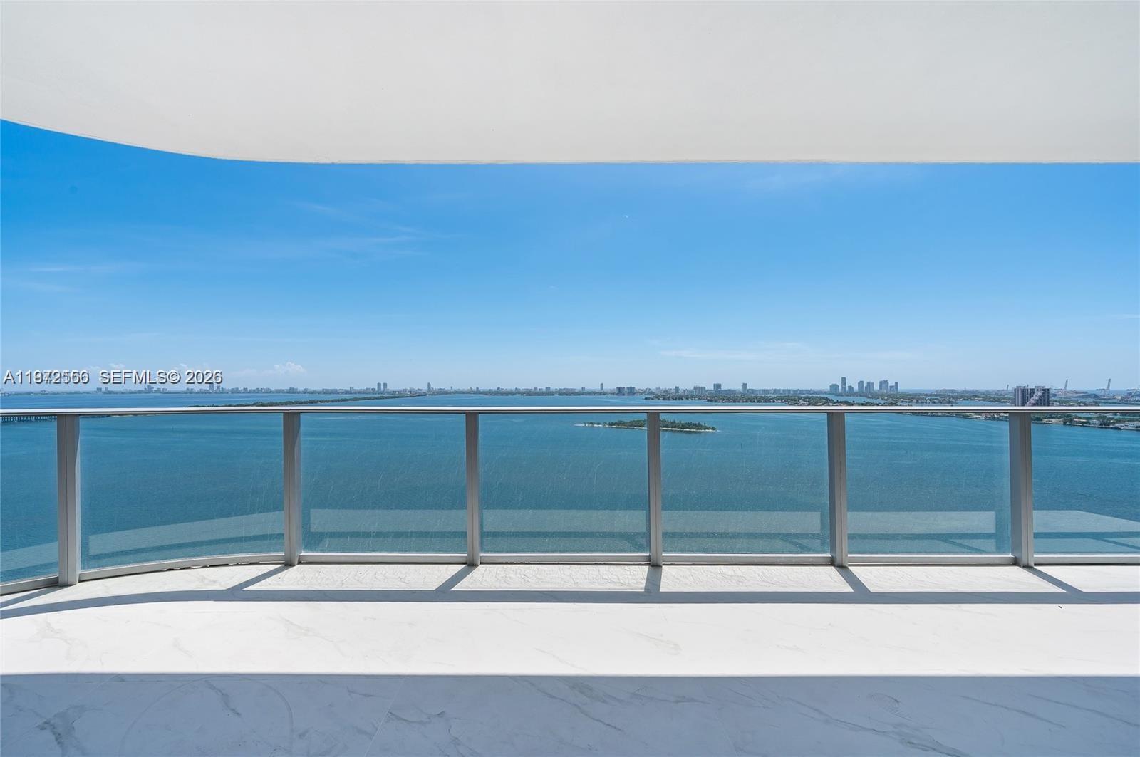 ARIA RESERVE - Residential