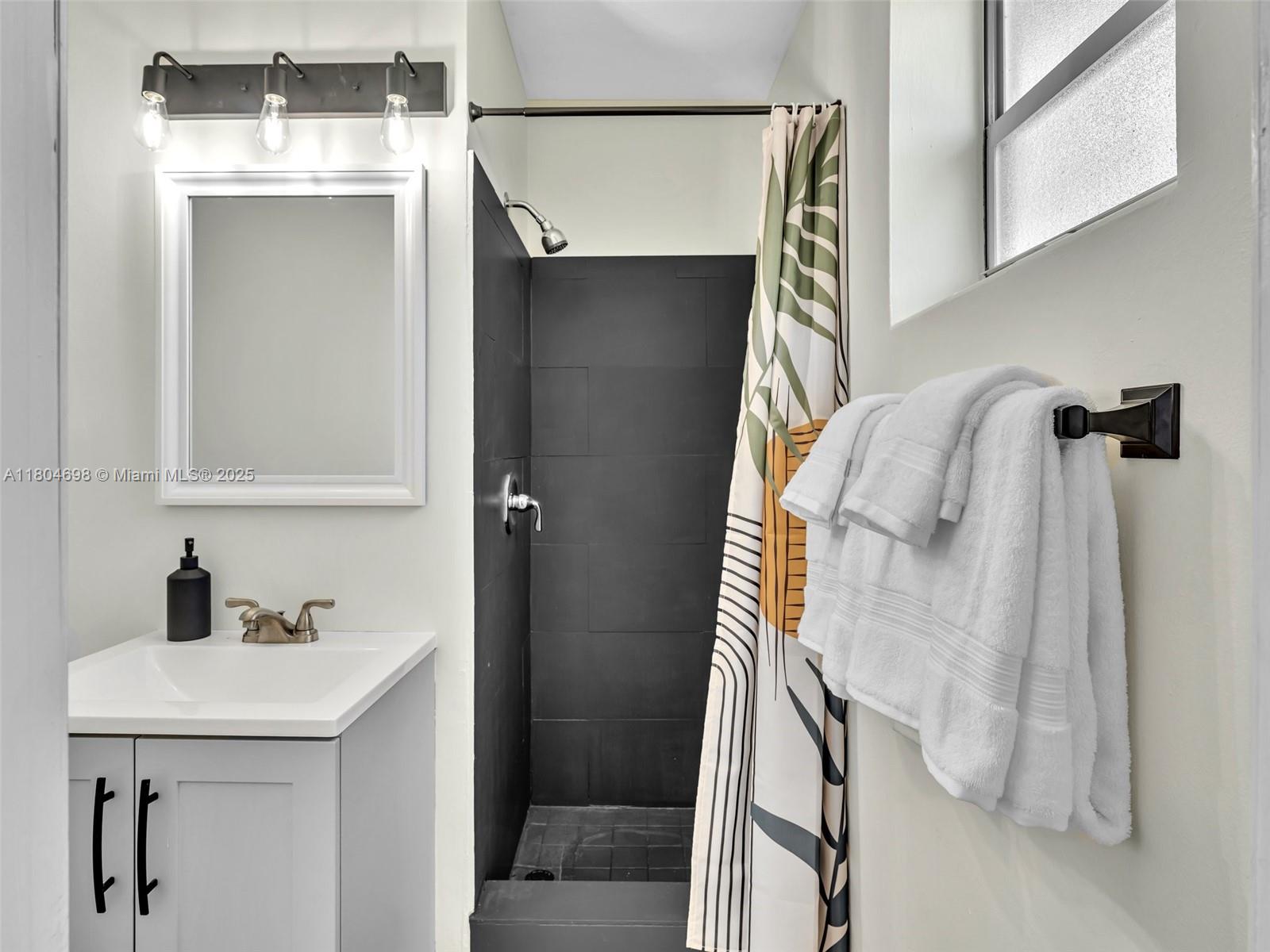FAIRFAX BROLLIAR ADD - Residential