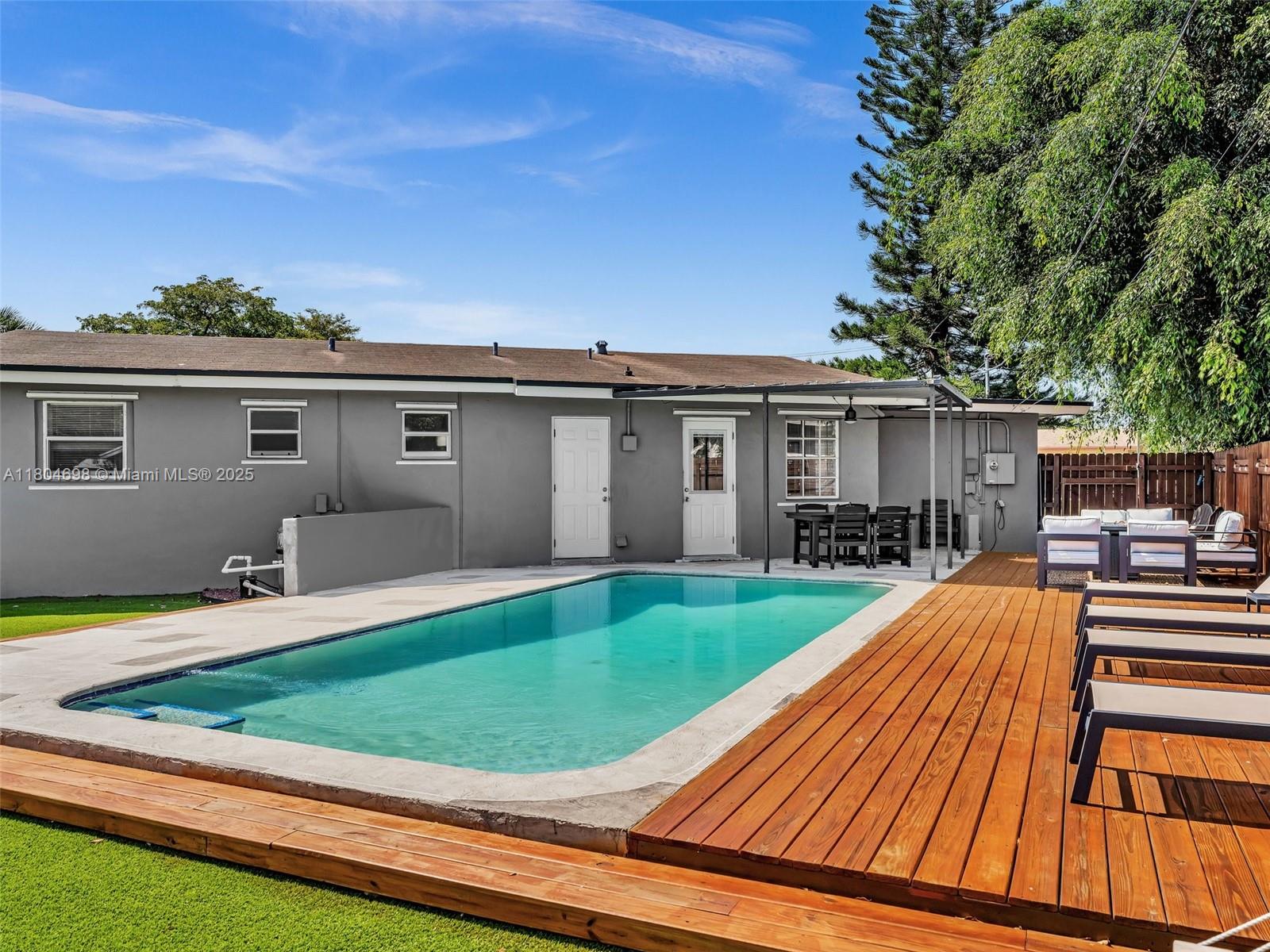 FAIRFAX BROLLIAR ADD - Residential