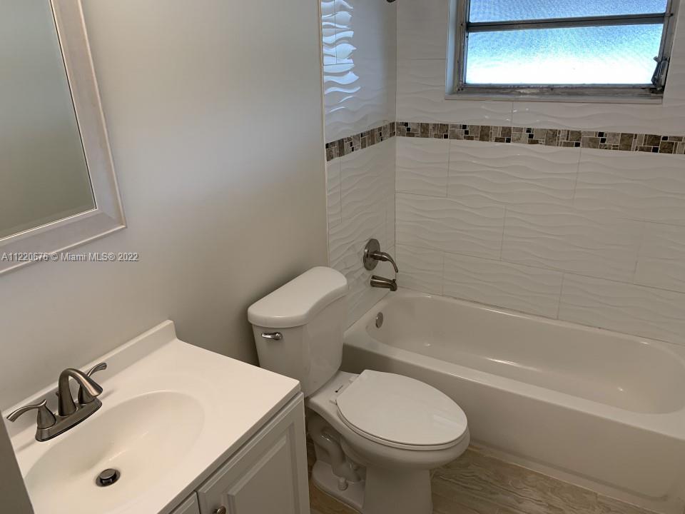 CRYSTAL LAKE 4TH SEC - Residential