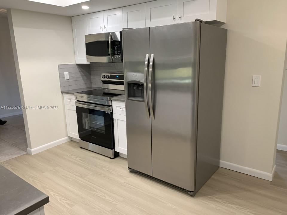 CRYSTAL LAKE 4TH SEC - Residential