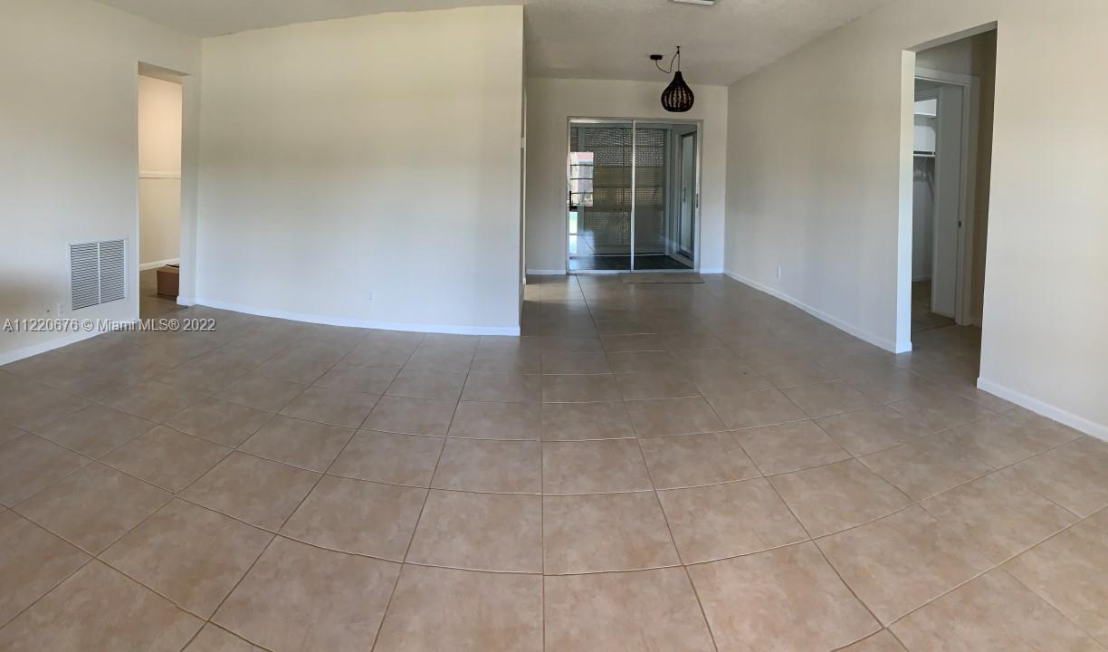 CRYSTAL LAKE 4TH SEC - Residential