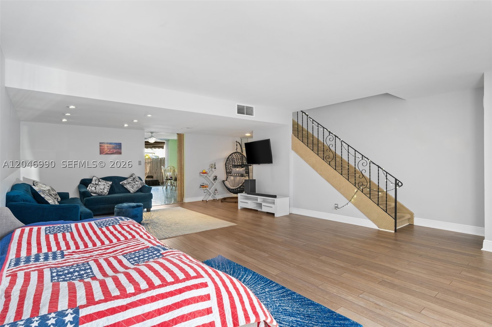TOWNHOUSES OF VENETIAN PA - Residential