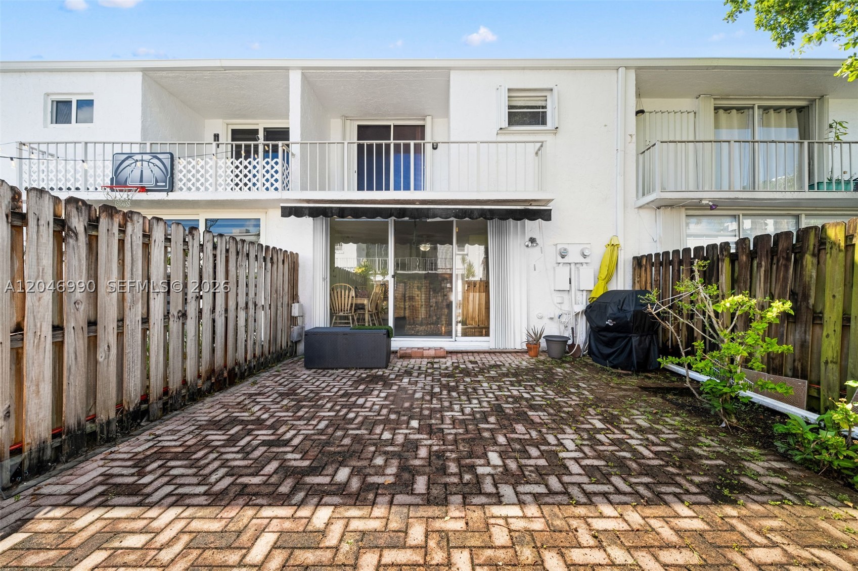 TOWNHOUSES OF VENETIAN PA - Residential