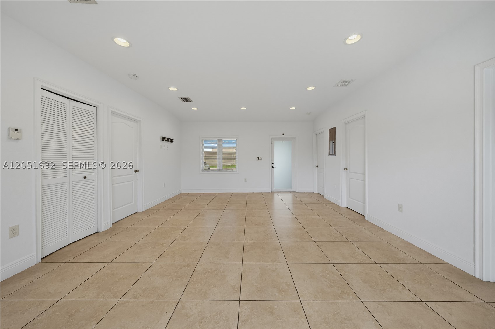 11 53 40 FLA FRUIT LAND C - Residential Lease