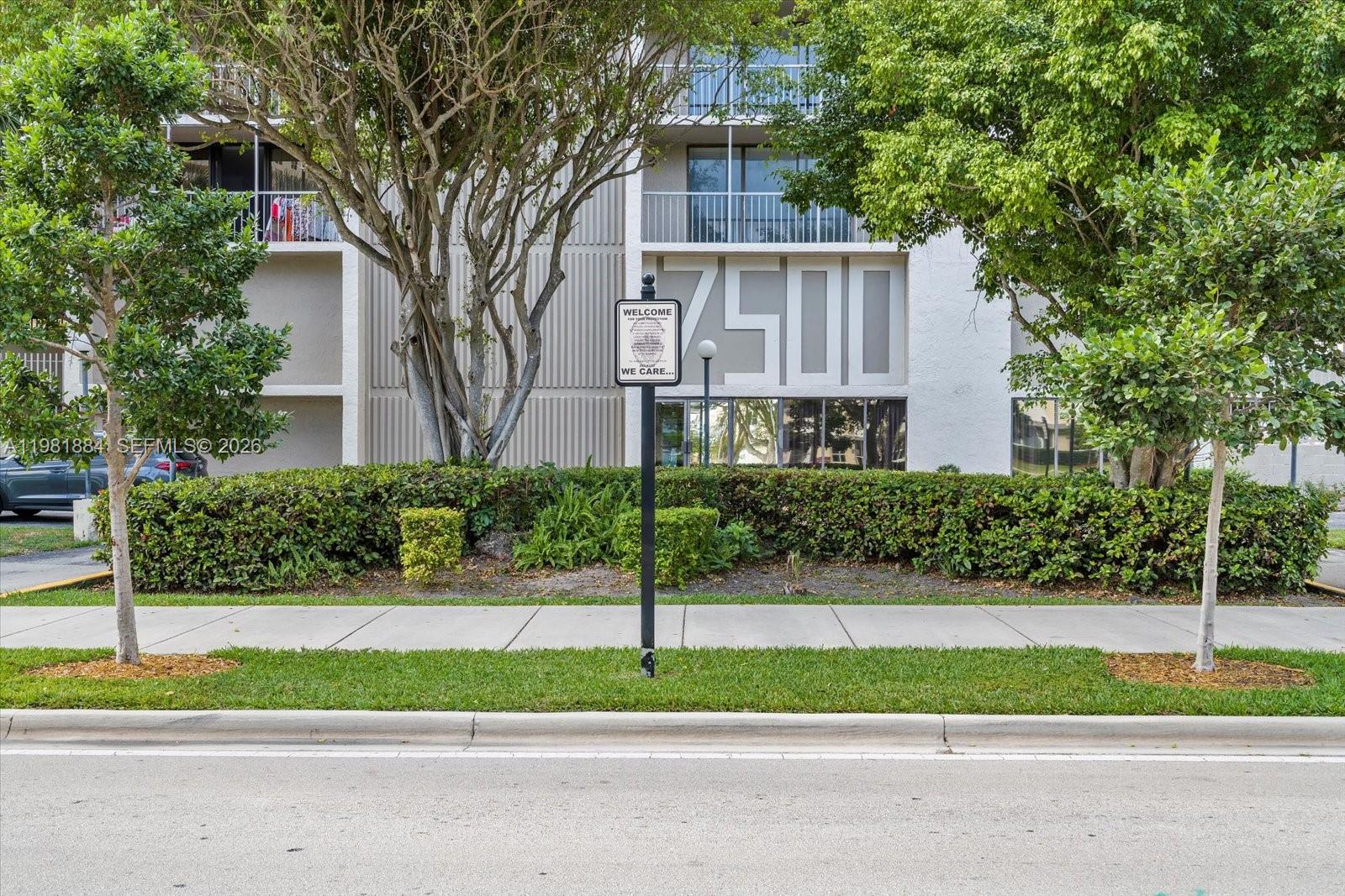 FAIRVIEW HOUSE CONDO - Residential