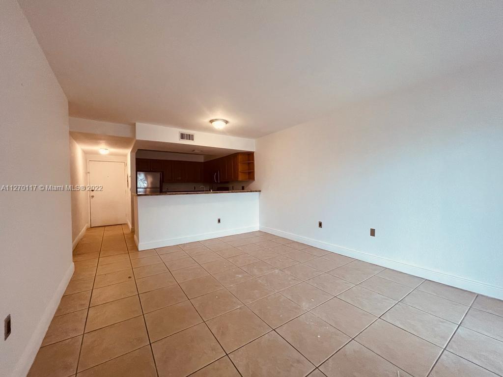 DORAL GARDENS II CONDO - Residential Lease