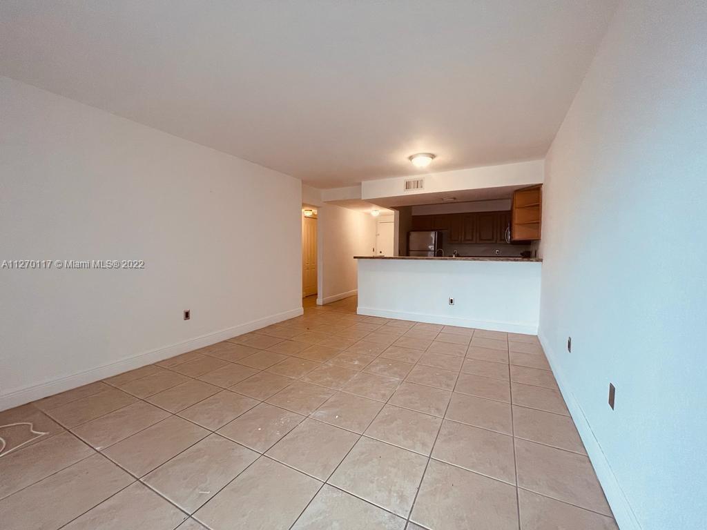 DORAL GARDENS II CONDO - Residential Lease